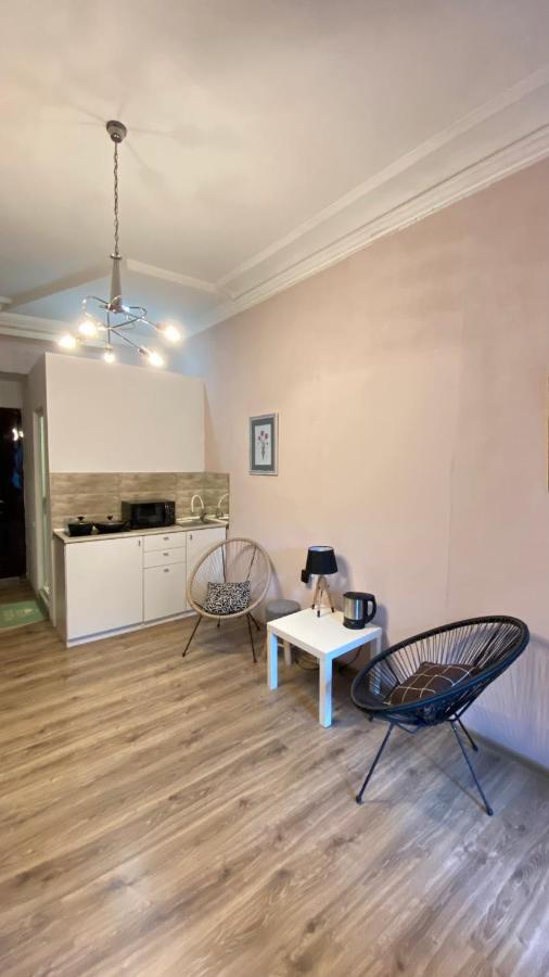 Art Apartment In Kala Tbilisi Historic District Eksteriør billede