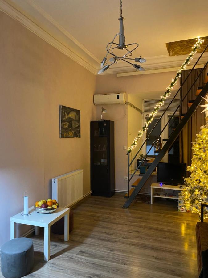 Art Apartment In Kala Tbilisi Historic District Eksteriør billede